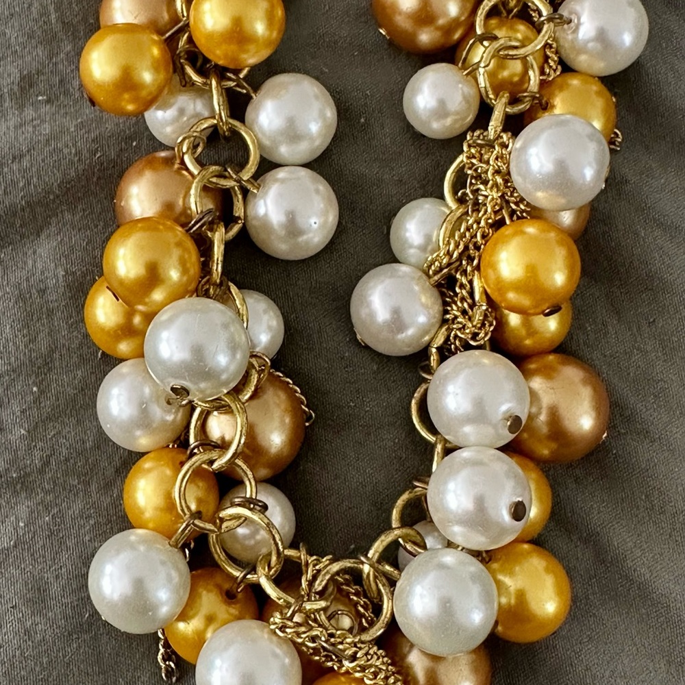 Women pearl Drop chain gold tone